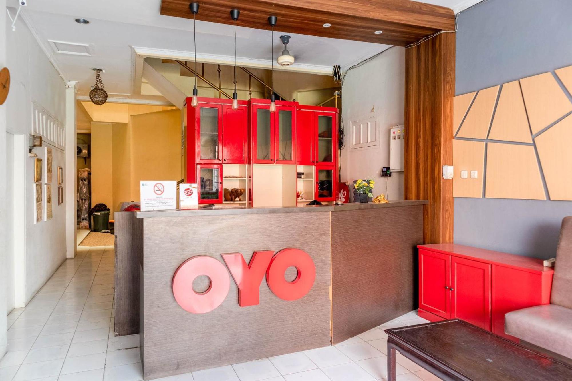 Oyo 1111 Pasar Baru Inn Jakarta Buitenkant foto