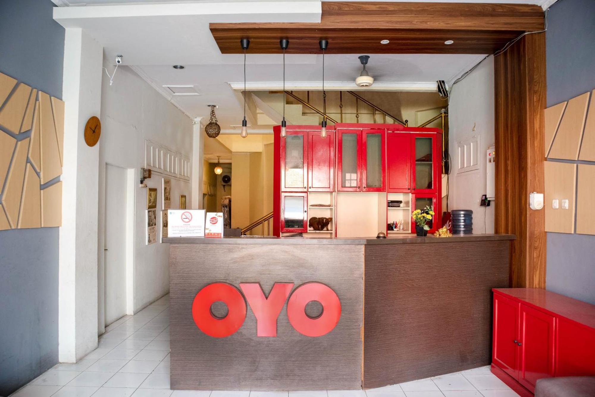 Oyo 1111 Pasar Baru Inn Jakarta Buitenkant foto