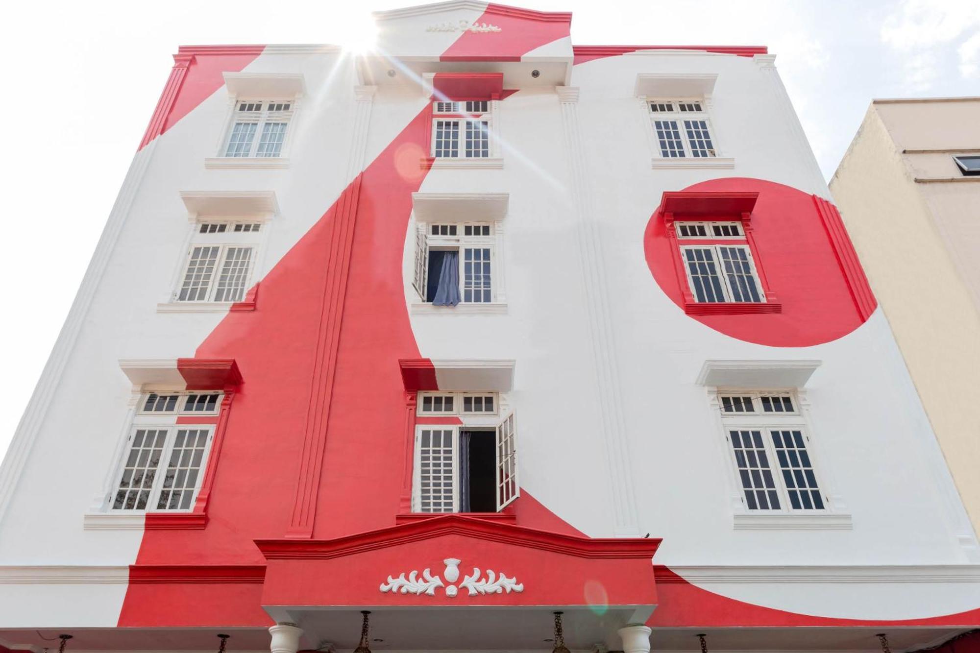 Oyo 1111 Pasar Baru Inn Jakarta Buitenkant foto